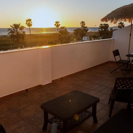 Hotel Playa Conil - Beachfront Studios & Suites Conil De La Frontera Extérieur photo