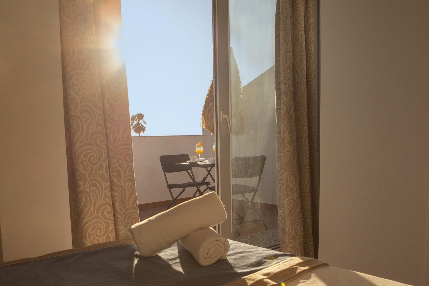 Hotel Playa Conil - Beachfront Studios & Suites Conil De La Frontera Extérieur photo