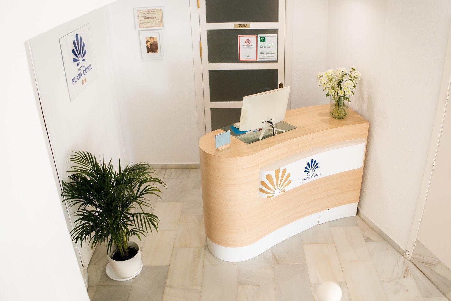 Hotel Playa Conil - Beachfront Studios & Suites Conil De La Frontera Extérieur photo